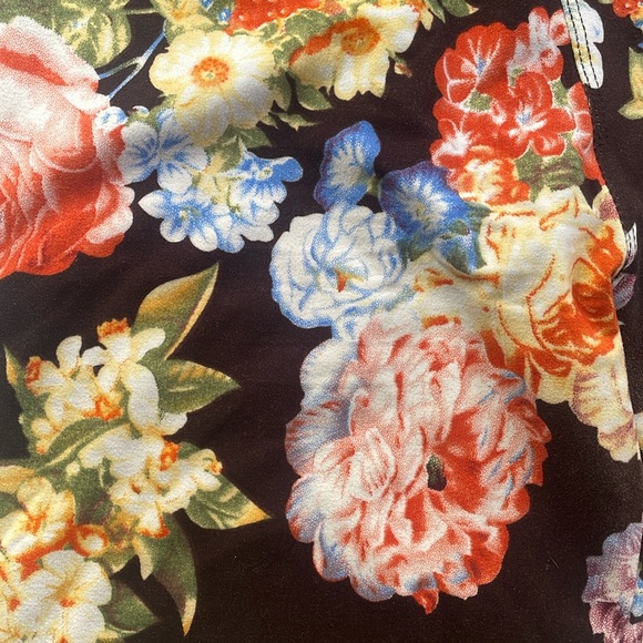 Two pairs Agnes & Dora S/M adult leggings fit US sizes 4-12. Near new condition - Picture 3 of 4